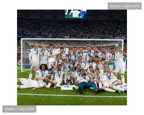 西甲官方公布本轮最佳阵容，皇马三人入选