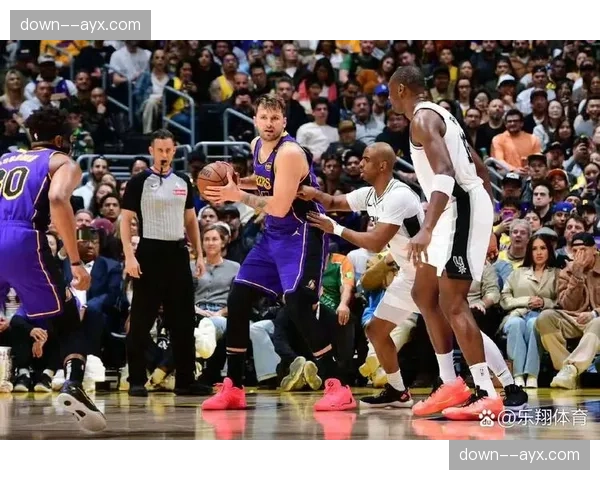 雷霆马刺已锁定季后赛席位，湖人掘金紧随其后确保前六